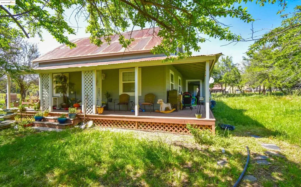 9325 Fraguero Sonora, CA 95370