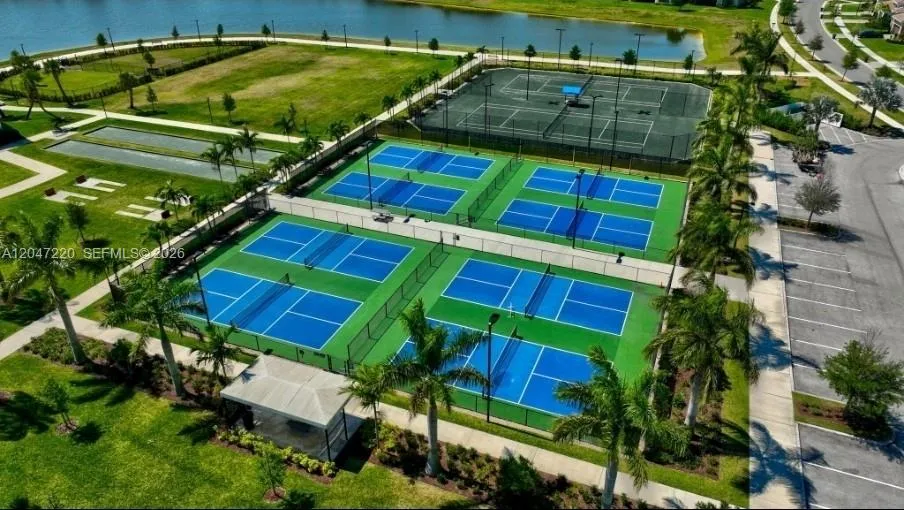 15750 Longboat Key Dr Westlake, FL 33470