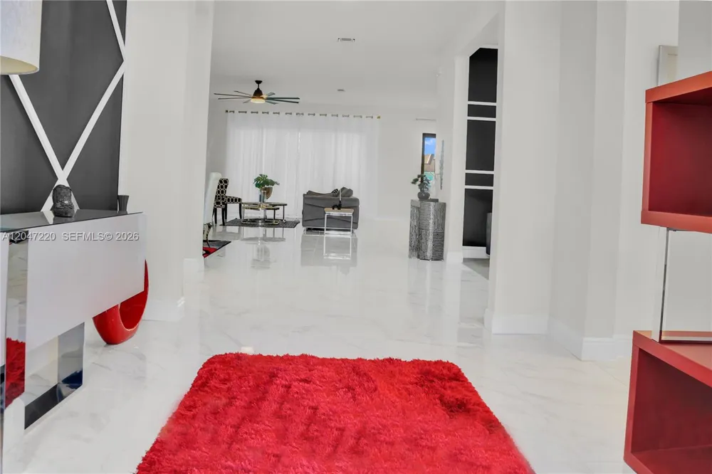 15750 Longboat Key Dr Westlake, FL 33470