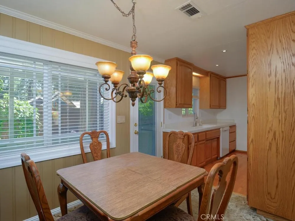 31671 Luring Pines Drive Running Springs, CA 92382