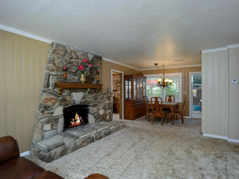 31671 Luring Pines Drive Running Springs, CA 92382