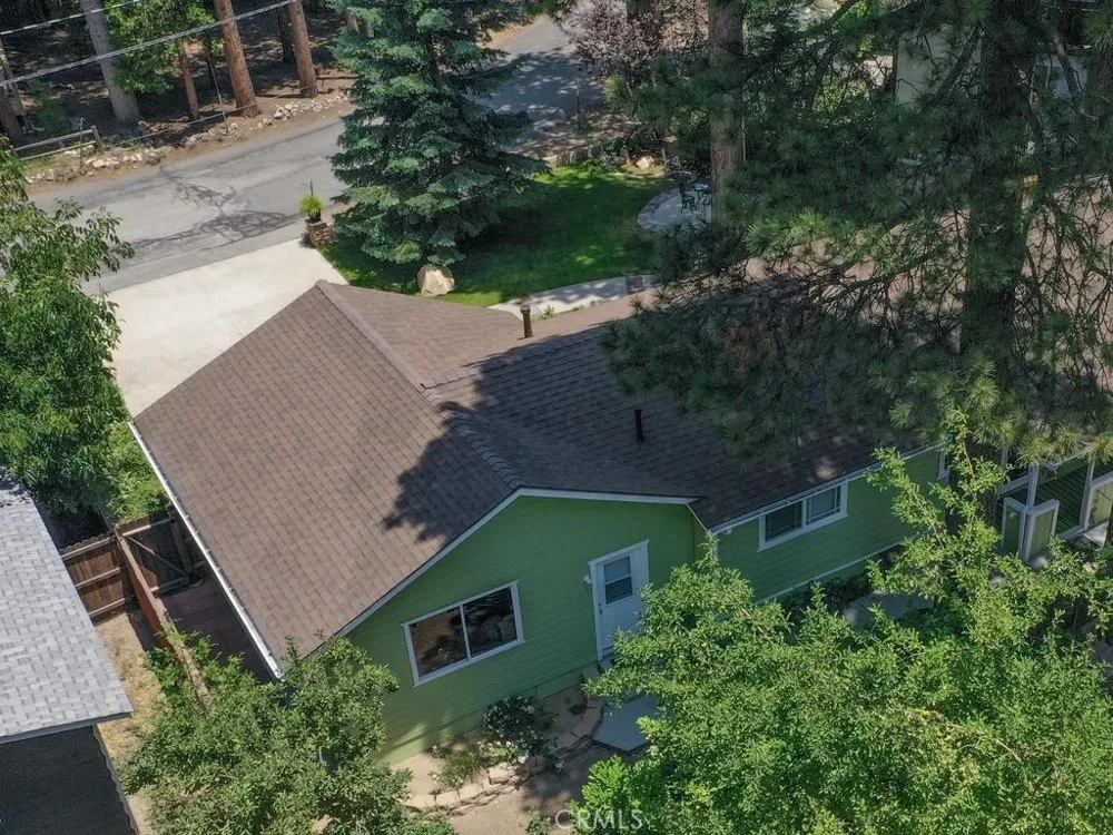 31671 Luring Pines Drive Running Springs, CA 92382