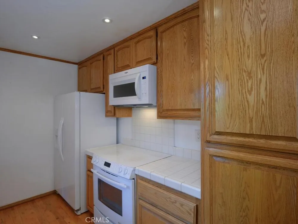 31671 Luring Pines Drive Running Springs, CA 92382
