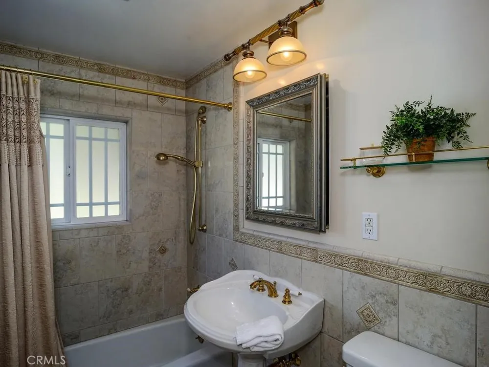 31671 Luring Pines Drive Running Springs, CA 92382