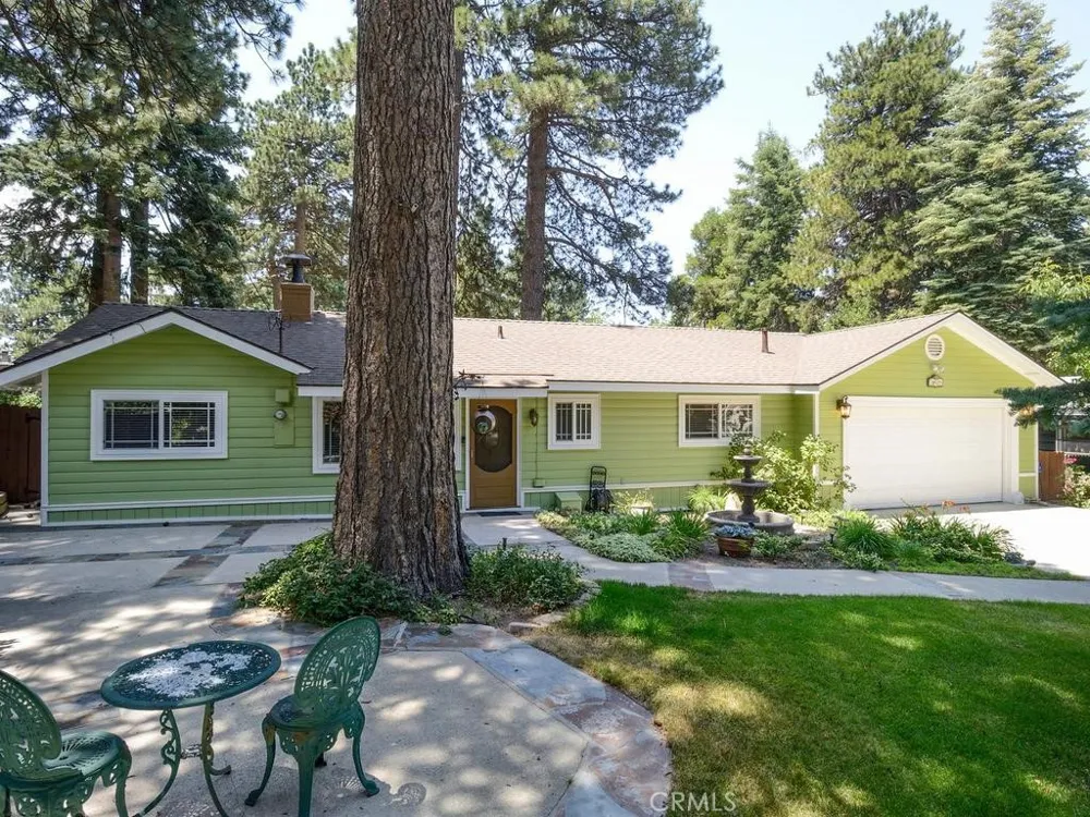 31671 Luring Pines Drive Running Springs, CA 92382