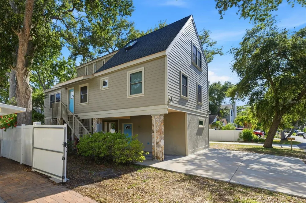 13150 72ND TERRACE Seminole, FL 33776
