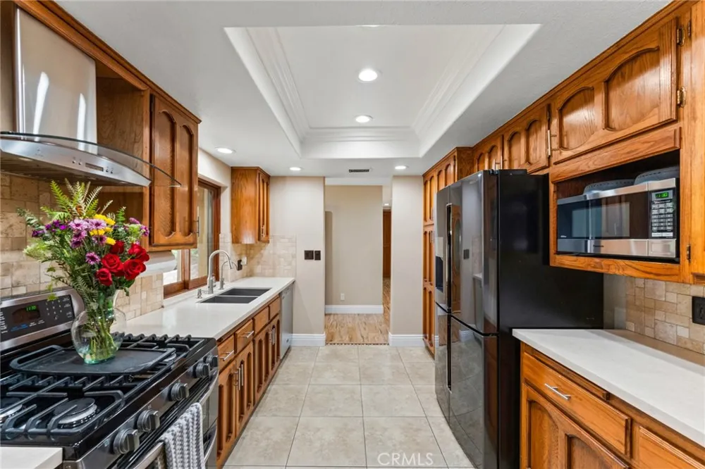 1916 Tumin Road La Habra Heights, CA 90631