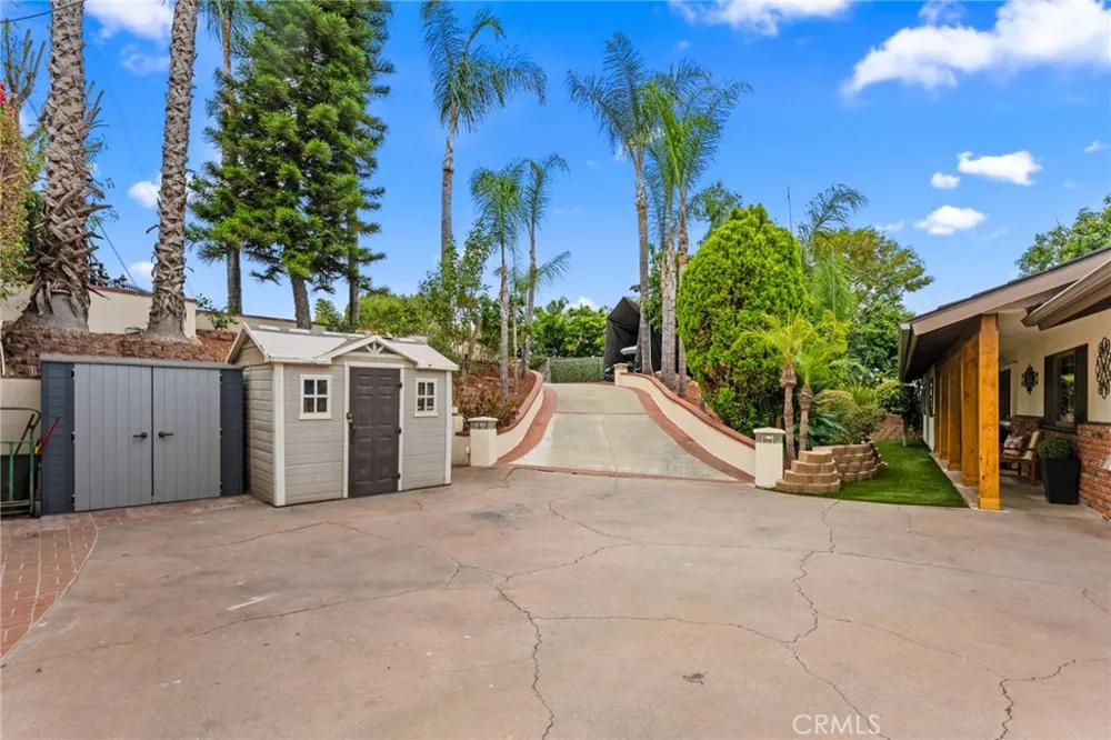 1916 Tumin Road La Habra Heights, CA 90631