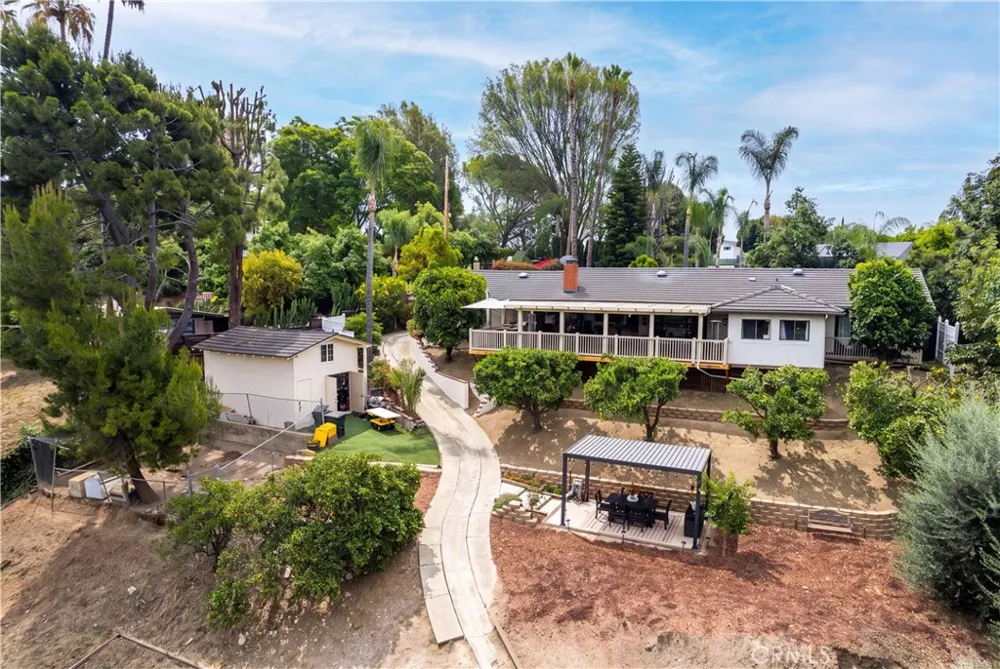 1916 Tumin Road La Habra Heights, CA 90631