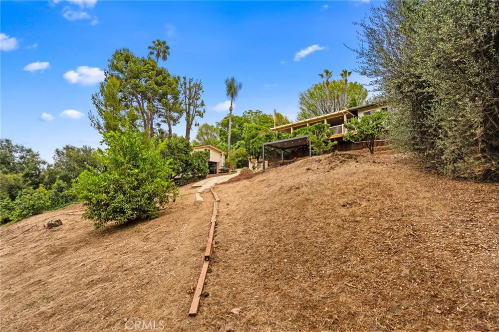 1916 Tumin Road La Habra Heights, CA 90631