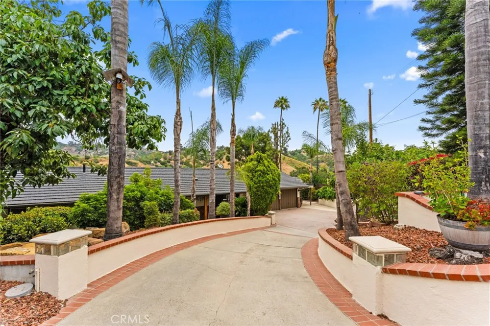 1916 Tumin Road La Habra Heights, CA 90631