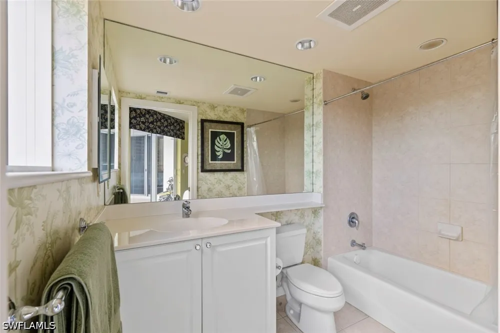 Borghese Lane #403 Naples, FL 34114