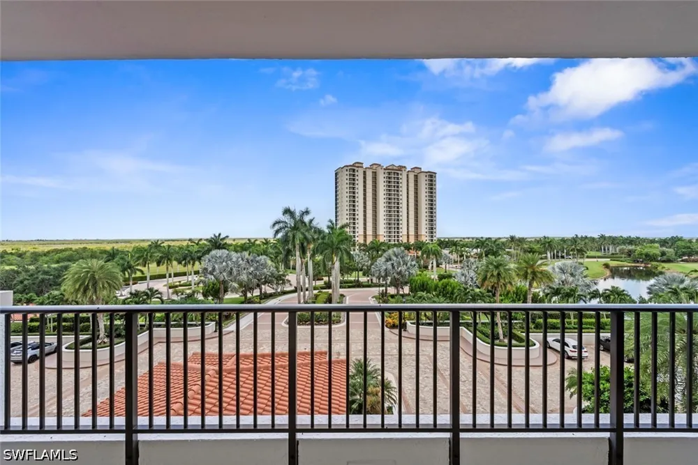 Borghese Lane #403 Naples, FL 34114