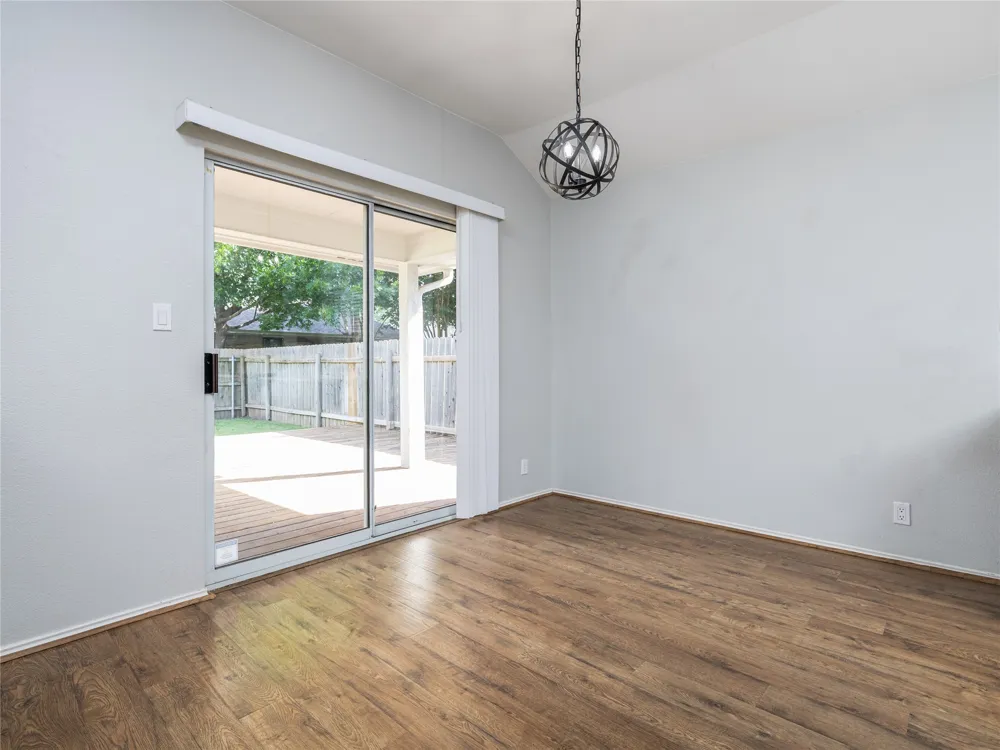 3064 Bent Tree Loop Round Rock, TX 78681