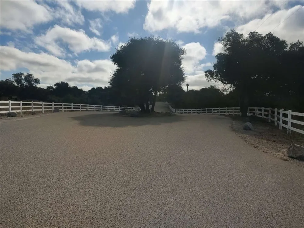 1116 Rolling Oaks Drive Arroyo Grande, CA 93420