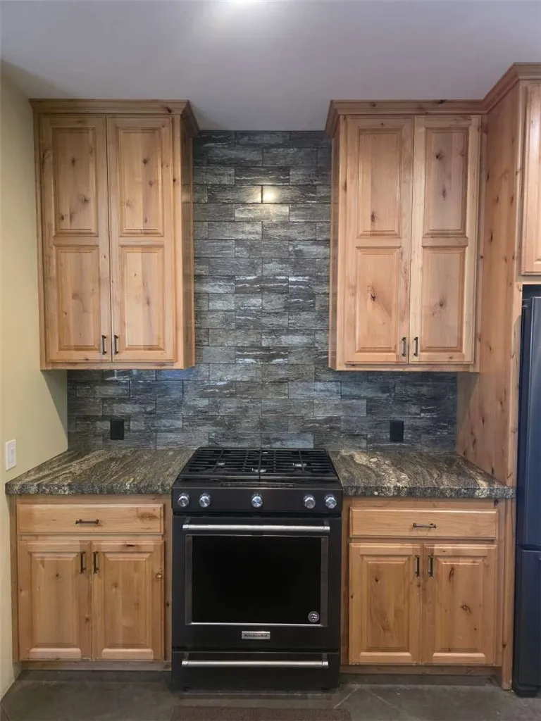 1116 Rolling Oaks Drive Arroyo Grande, CA 93420