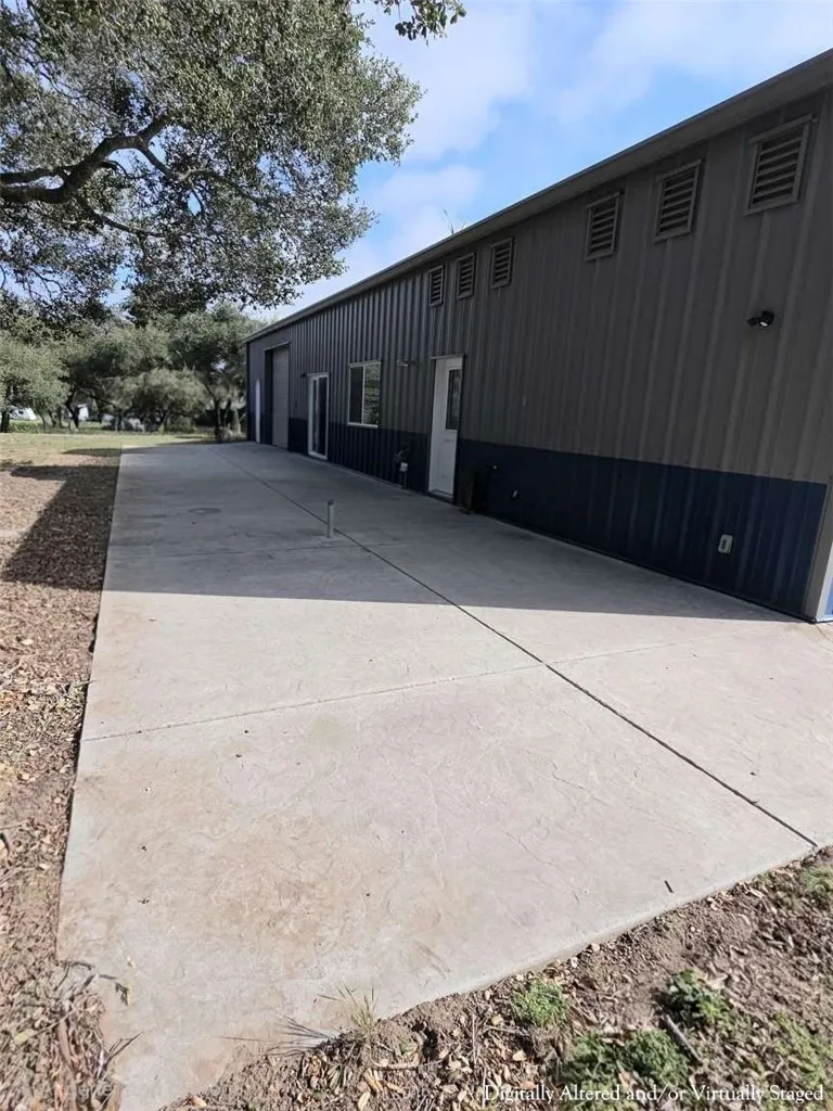 1116 Rolling Oaks Drive Arroyo Grande, CA 93420
