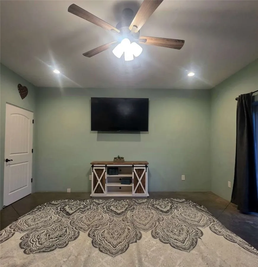 1116 Rolling Oaks Drive Arroyo Grande, CA 93420
