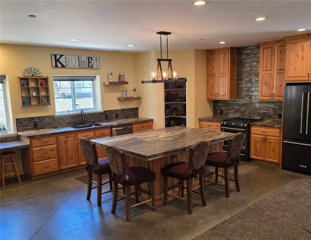 1116 Rolling Oaks Drive Arroyo Grande, CA 93420