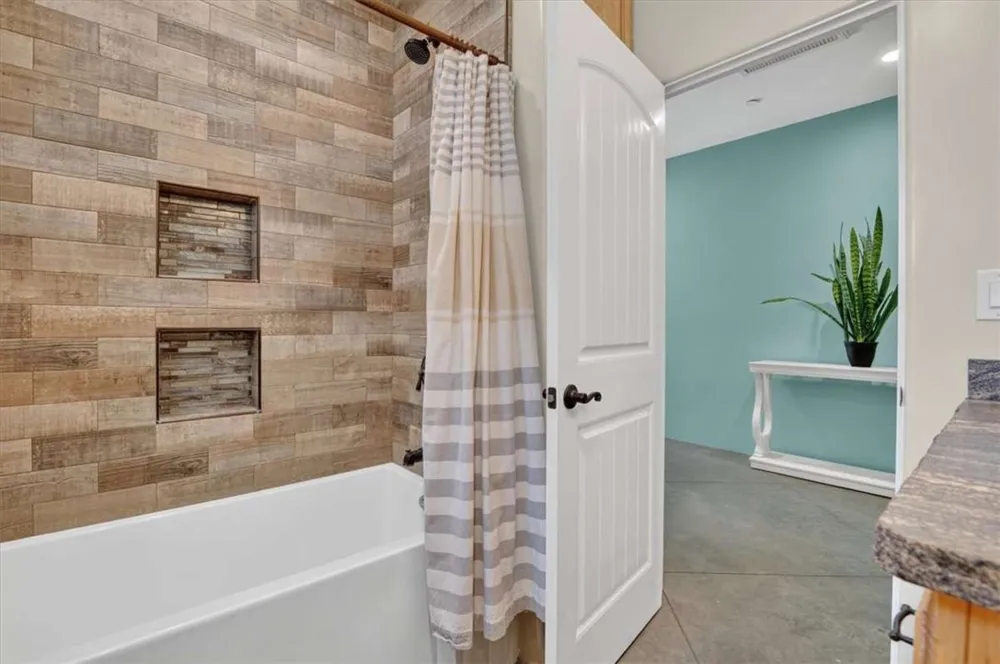 1116 Rolling Oaks Drive Arroyo Grande, CA 93420