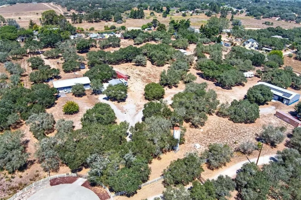 1116 Rolling Oaks Drive Arroyo Grande, CA 93420