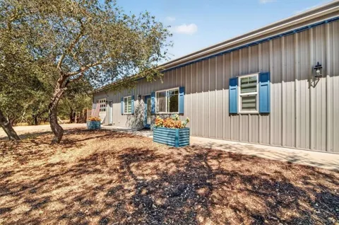 1116 Rolling Oaks Drive