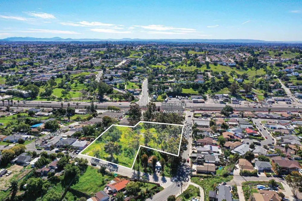 701 66th Street San Diego, CA 92114