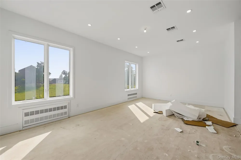 3 Hemlock Court Chester, NY 10918