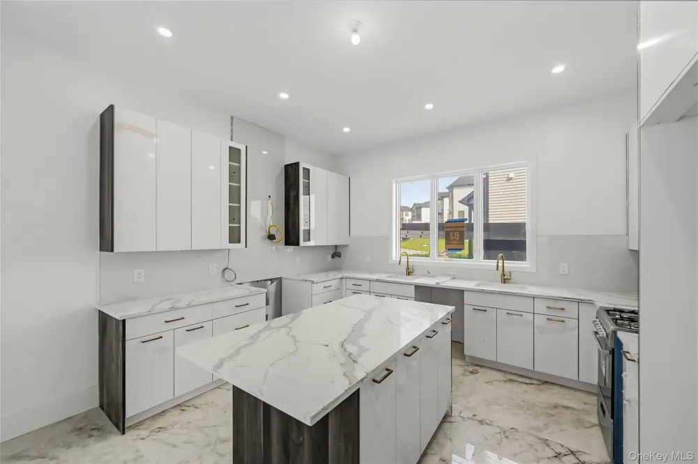 3 Hemlock Court Chester, NY 10918