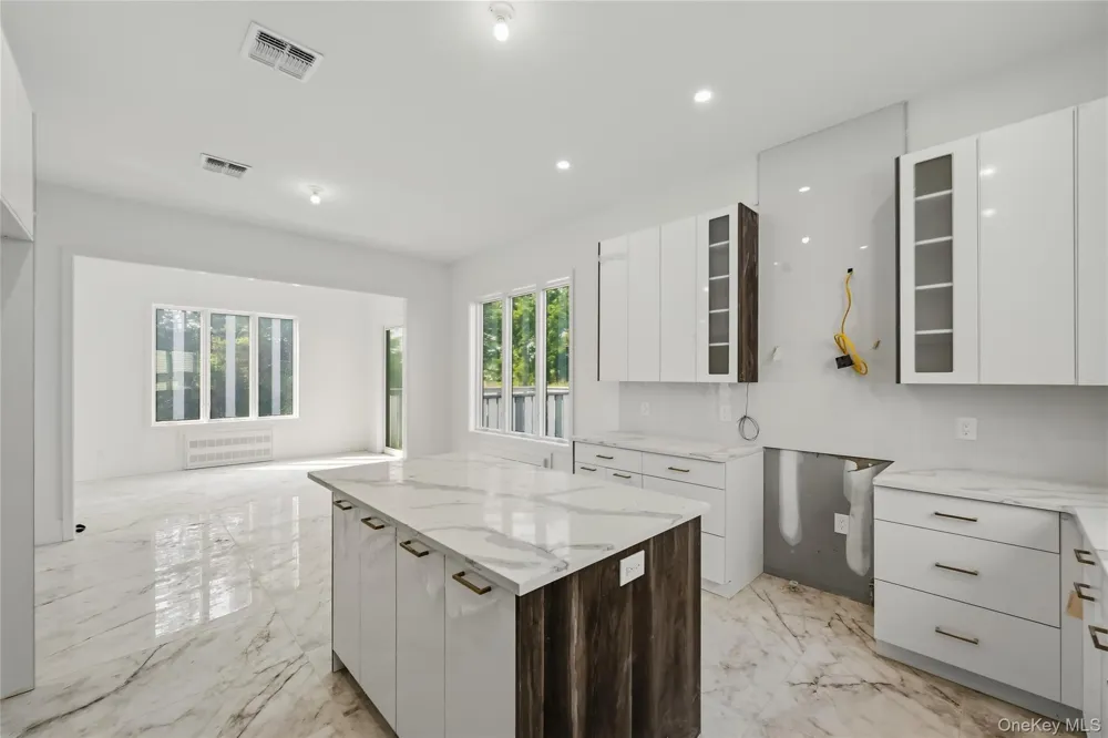 3 Hemlock Court Chester, NY 10918