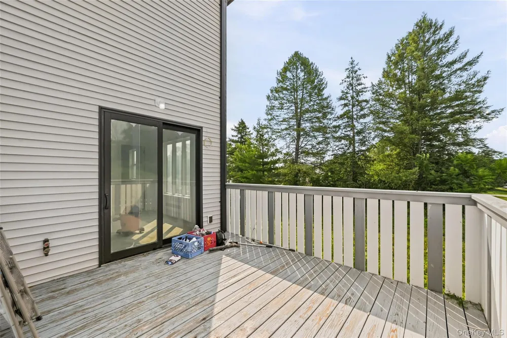 3 Hemlock Court Chester, NY 10918