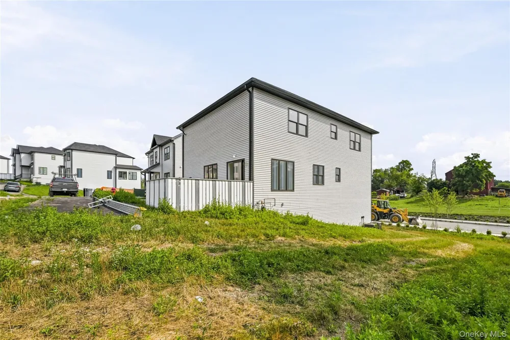 3 Hemlock Court Chester, NY 10918