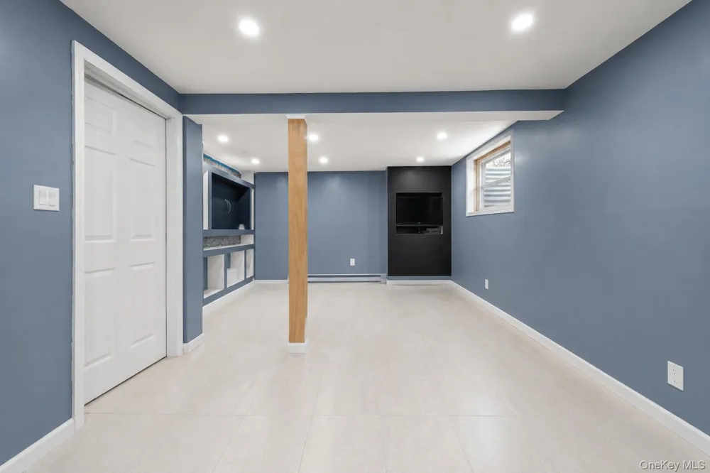 4478 Express Drive S Ronkonkoma, NY 11779