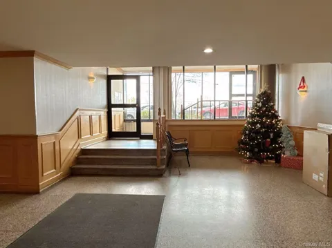 144-60 Gravett Street #2B