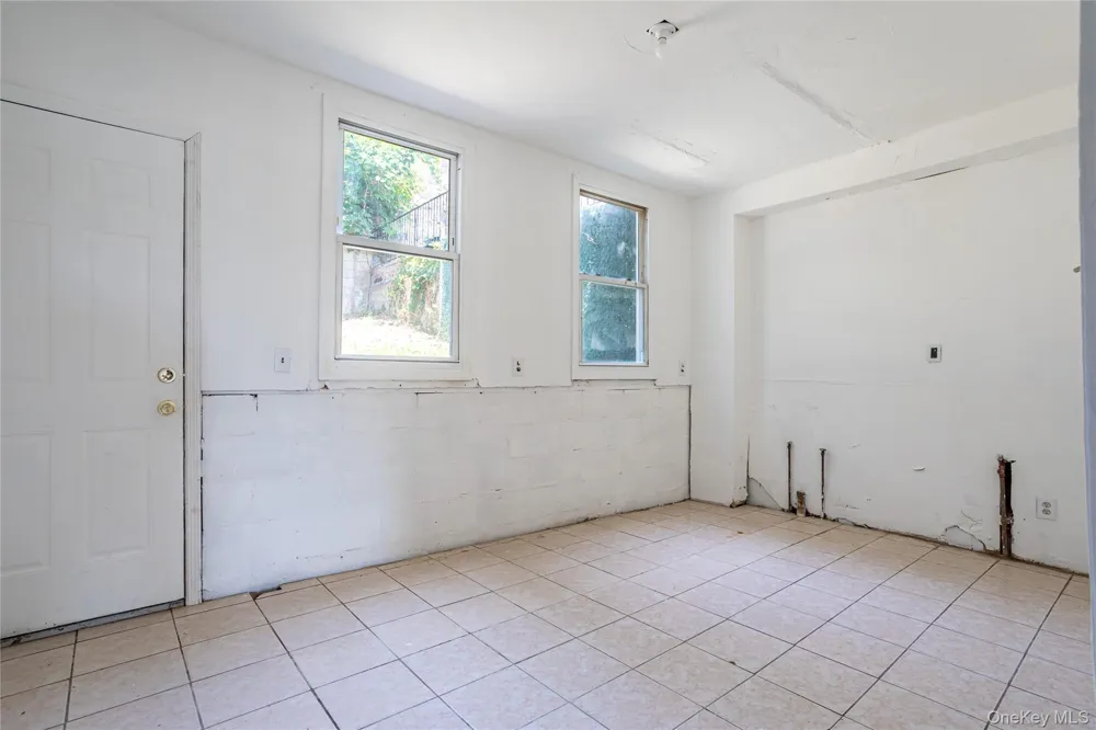 22 Grove Street Staten Island, NY 10304