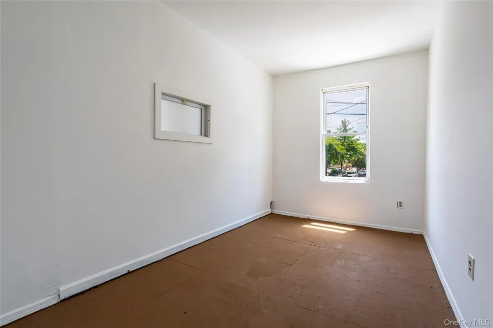 22 Grove Street Staten Island, NY 10304