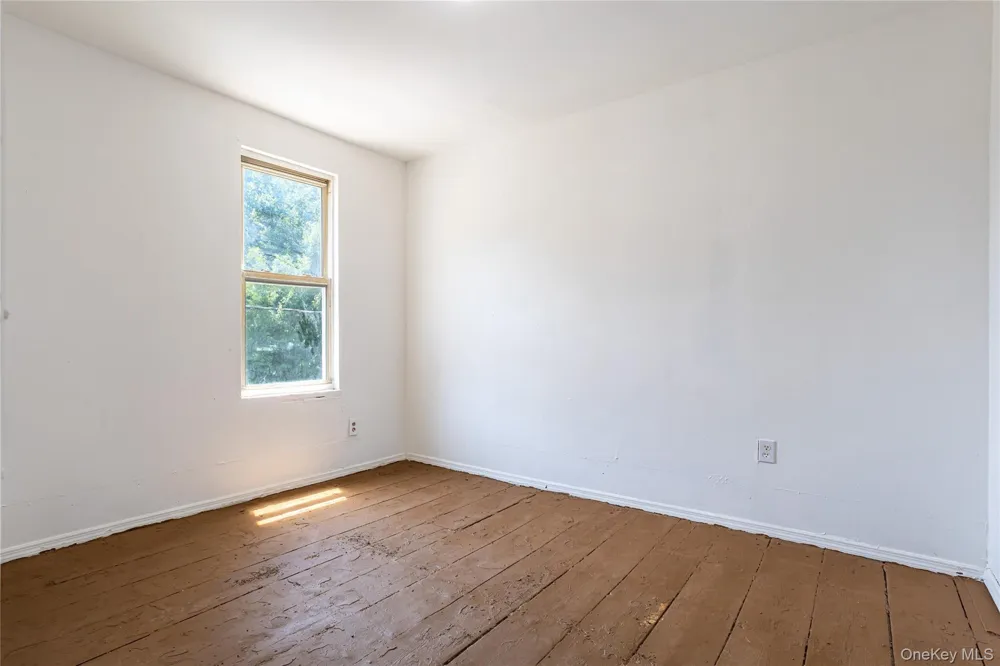 22 Grove Street Staten Island, NY 10304