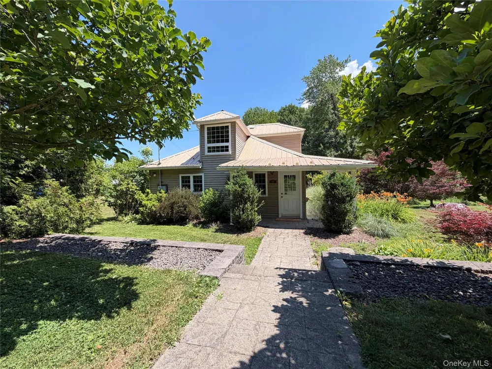 85 Plank Road Napanoch, NY 12458