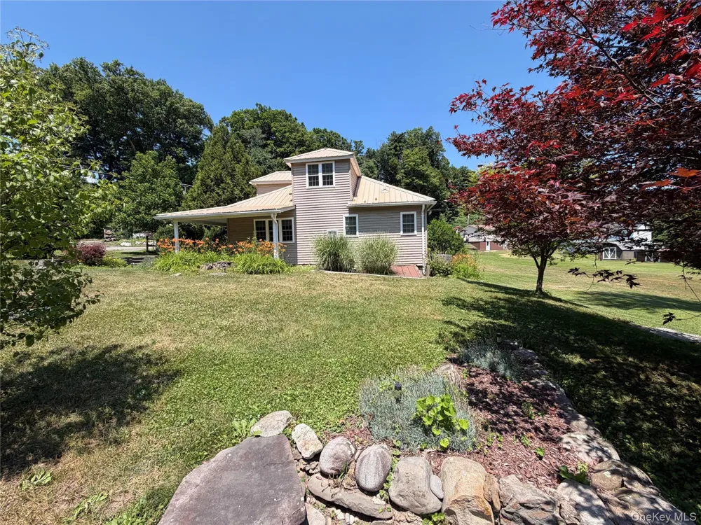 85 Plank Road Napanoch, NY 12458