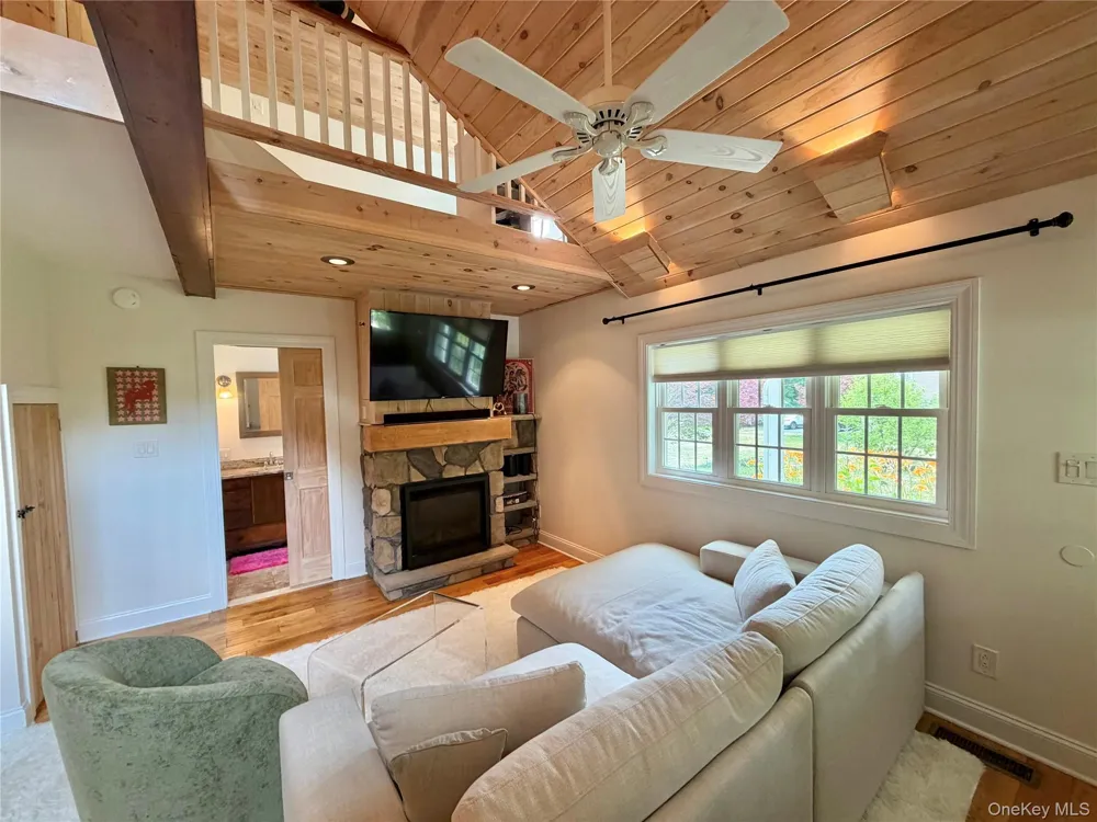 85 Plank Road Napanoch, NY 12458