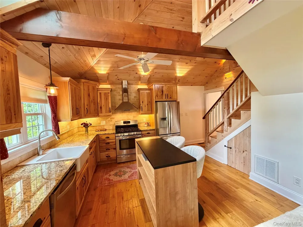 85 Plank Road Napanoch, NY 12458