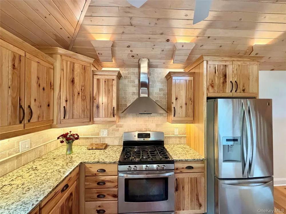 85 Plank Road Napanoch, NY 12458