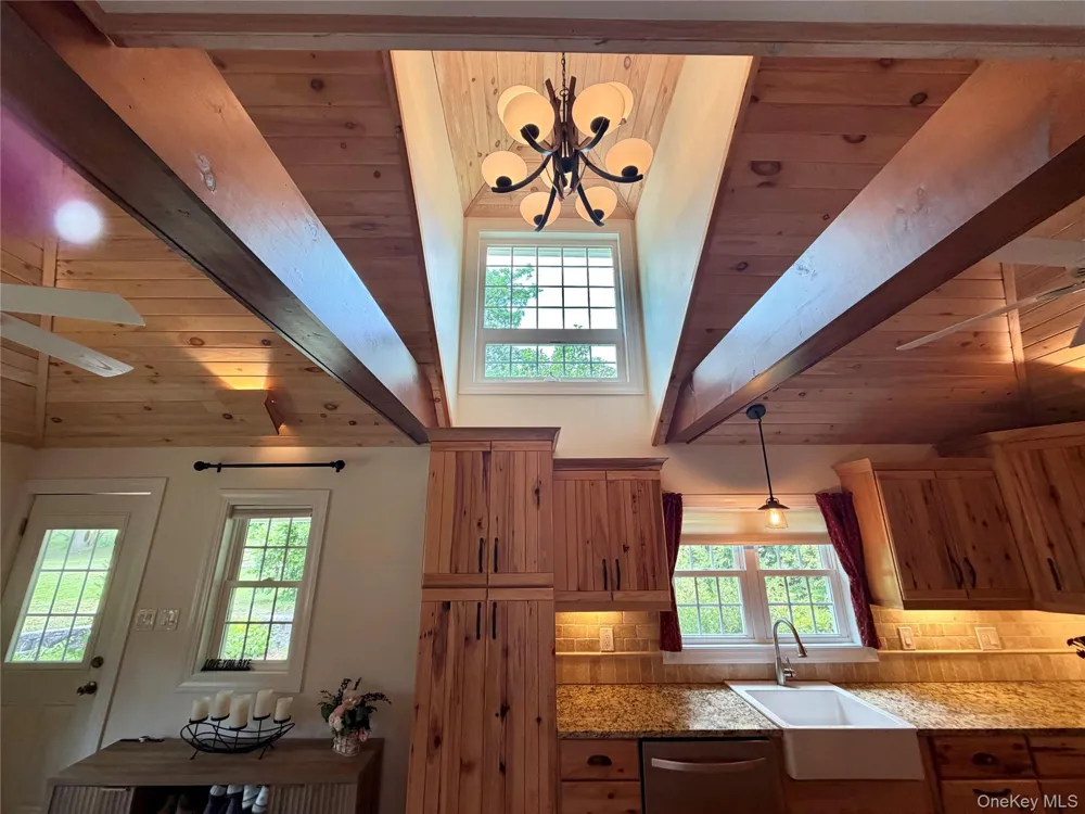 85 Plank Road Napanoch, NY 12458