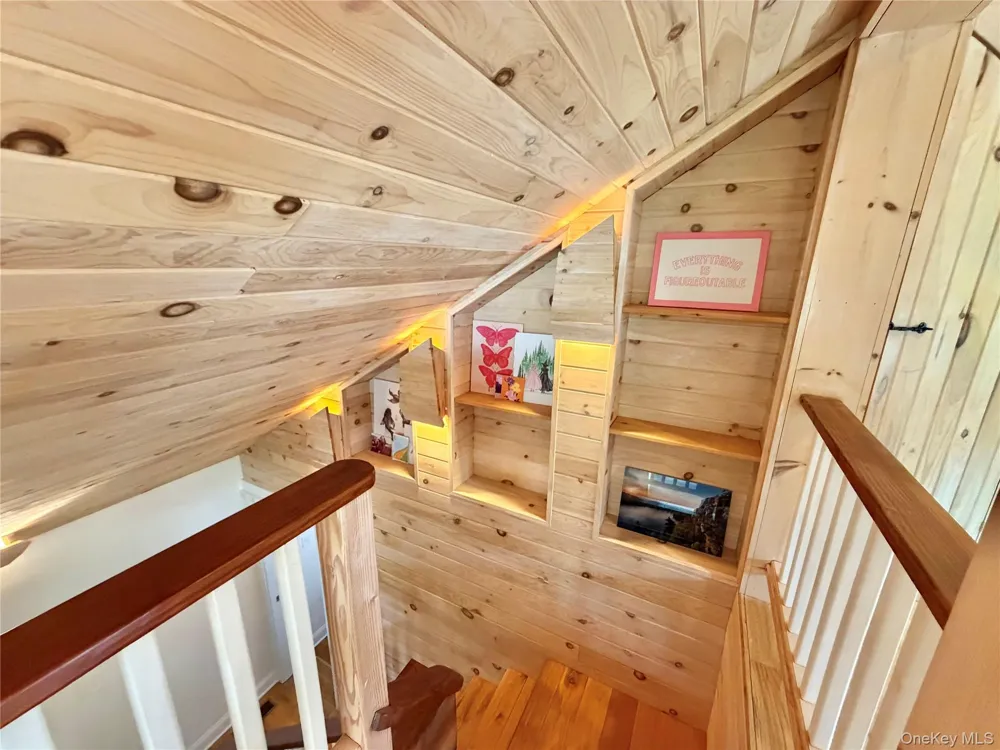 85 Plank Road Napanoch, NY 12458