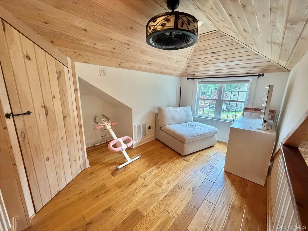 85 Plank Road Napanoch, NY 12458