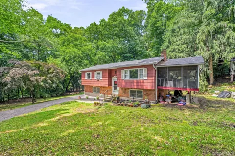 26 Maple Drive