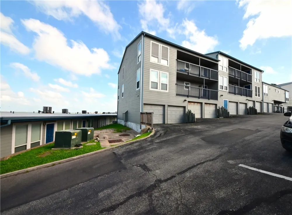 3402 Ocean Drive #36 Corpus Christi, TX 78411