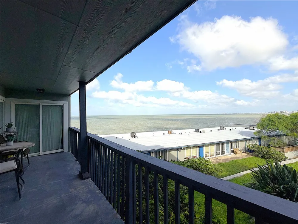 3402 Ocean Drive #36 Corpus Christi, TX 78411