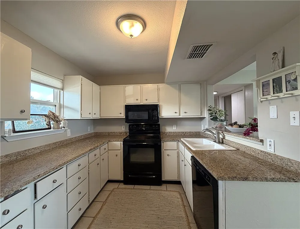3402 Ocean Drive #36 Corpus Christi, TX 78411