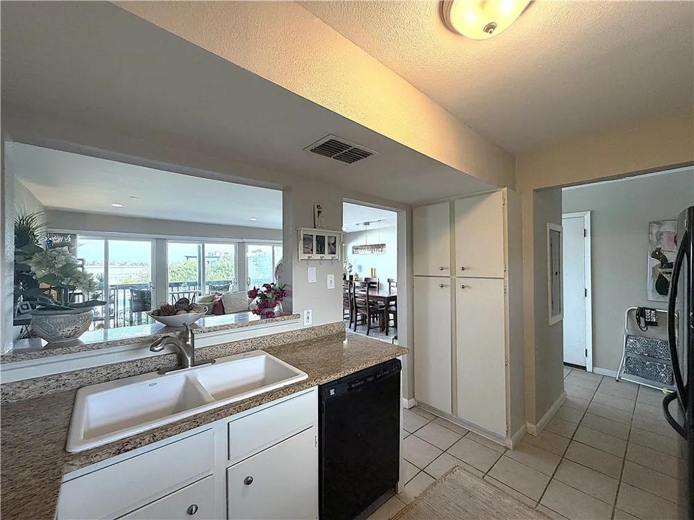 3402 Ocean Drive #36 Corpus Christi, TX 78411